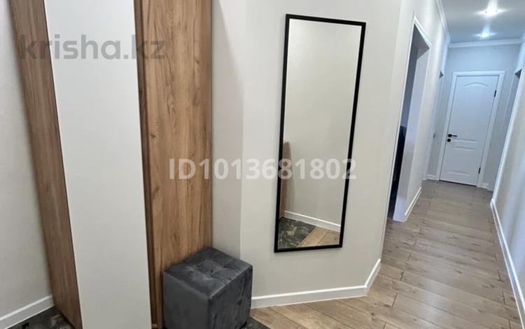 3-комнатная квартира · 71.2 м² · 2/9 этаж, Е 181 3 за 38 млн ₸ в Астане, Нура р-н — фото 2