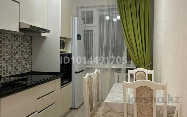 2-бөлмелі пәтер · 58 м² · 8/9 қабат, Сауран 4, бағасы: 400 000 ₸ в Астане, Нура р-н — фото 2