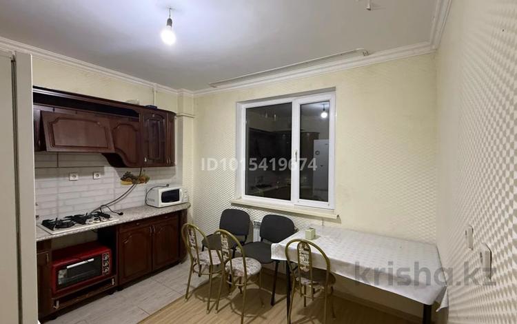 3-комнатная квартира · 86 м² · 1/5 этаж, мкр Нурсая, Нурсая 1 89 за 200 000 ₸ в Атырау — фото 2