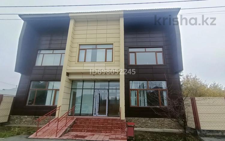 Еркін, кеңселер, дүкендер мен бутиктер, қоймалар • 540 м², бағасы: 200 млн 〒 в Талдыкоргане — фото 2