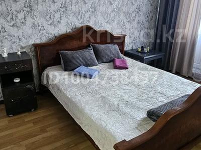Аренда квартир посуточно в Павлодарской обл.: 1-комнатная квартира · 36 м² · 2/5 этаж, Чокина 34 — Цум, детский мир, диагностический центр за 10 000 〒 1-комнатная квартира · 36 м² · 2/5 этаж, Чокина 34 — Цум, детский мир, диагностический центр за 10 000 〒 в Павлодаре