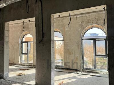 Продажа домов и дачи в Алматы: Отдельный дом · 10 комнат · 1720 м² · 50 сот., мкр Юбилейный за 1.5 млрд 〒 Отдельный дом · 10 комнат · 1720 м² · 50 сот., мкр Юбилейный за 1.5 млрд 〒 в Алматы, Медеуский р-н