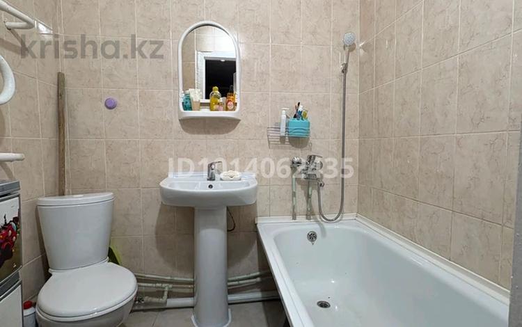 1-бөлмелі пәтер · 38 м² · 5/5 қабат, 27-ш/а. 74, бағасы: 8 млн ₸ в Актау, 27-й мкр — фото 2