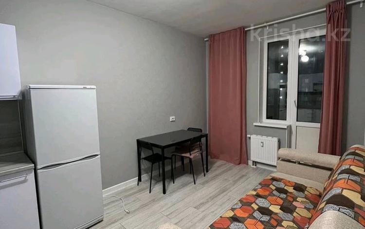 2-комнатная квартира, 40 м², 5/9 этаж помесячно, Иманбаевой 5а за 250 000 〒 в Астане, р-н Байконур — фото 2