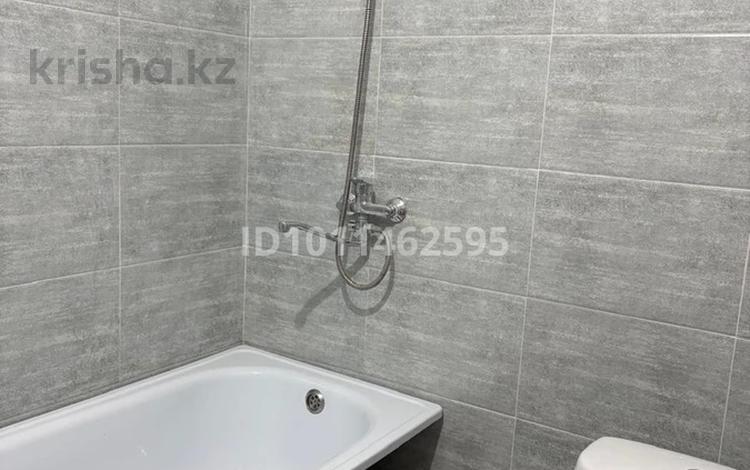1-бөлмелі пәтер · 30.6 м² · 3/5 қабат, мкр Жансая 33, бағасы: 9 млн ₸ в Таразе — фото 2