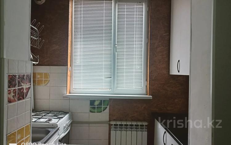 2-комнатная квартира, 50 м², 2/5 этаж помесячно, мкр Восток 3а