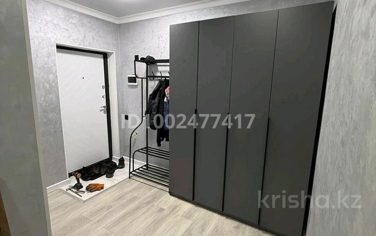 1-комнатная квартира · 48 м², мкр Акбулак, Шарипова 206/6 за 220 000 ₸ в Алматы, Алатауский р-н — фото 2