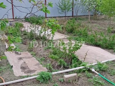 Дача · 2 комнаты · 14 м² · 7 сот., Эко 31 — Не далеко от жети казына за 8 млн 〒 в Актобе, жилой массив Кирпичный