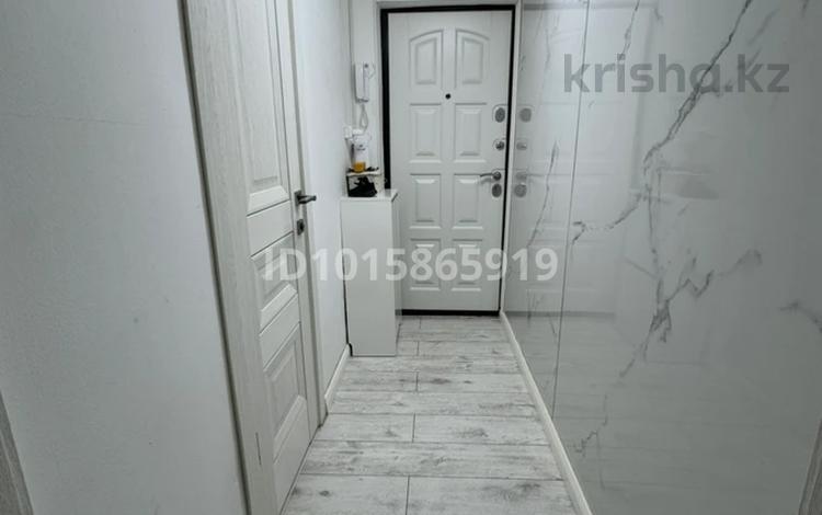 2-бөлмелі пәтер · 49 м² · 4/5 қабат, Микрайон -2 3 — На против Рынок Коктем, бағасы: 17.5 млн ₸ в Атырау, мкр Авангард-2 — фото 2