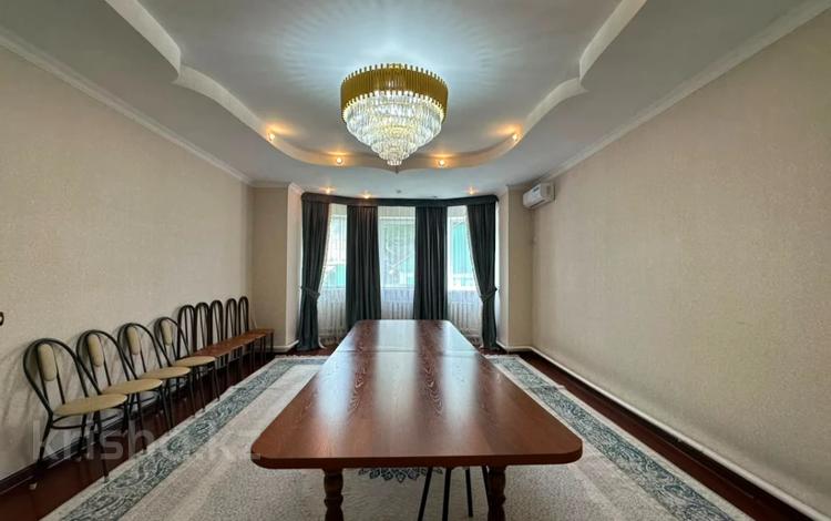 Жеке үй · 5 бөлме · 200 м² · 8.3 жүзд., Сатпаева 14, бағасы: 72 млн ₸ в  — фото 23