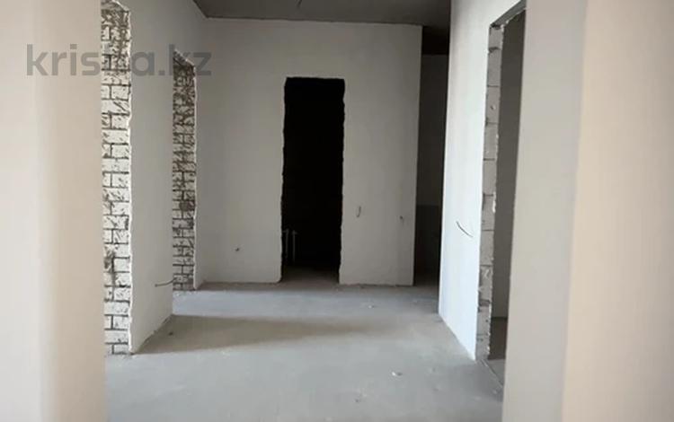 3-комнатная квартира · 140 м² · 7/7 этаж, мкр. Алтын орда 51в за 45 млн ₸ в Актобе — фото 2