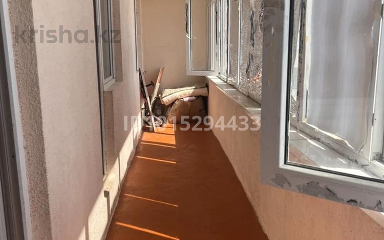 2-комнатная квартира · 64.4 м², мкр Арай-2, Арай2мкр,8үй за 18 млн ₸ в Таразе — фото 2