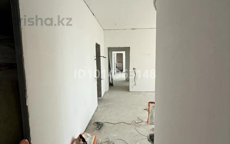 3-комнатная квартира · 120 м² · 13/33 этаж, Аль-фараби 15/1 за 143 млн ₸ в Алматы, Бостандыкский р-н — фото 2