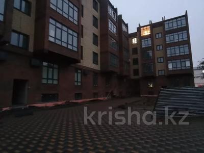 2-комнатная квартира · 79 м² · 5/5 этаж, Абая за 26.8 млн 〒 в Уральске