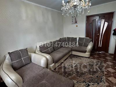 3-комнатная квартира · 57.8 м² · 5/5 этаж, Майкудук, 12й микрорайон 11а за 14.5 млн ₸ в Караганде, Алихана Бокейханова р-н
