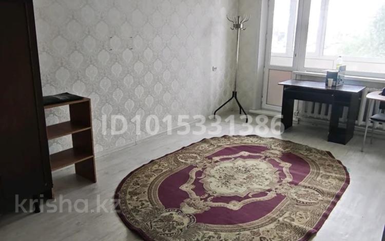 1-комнатная квартира · 27 м² · 4/5 этаж, Майкудук, Майкудук, 14й микрорайон 3 — Автостанций за 100 000 ₸ в Караганде, Алихана Бокейханова р-н — фото 2