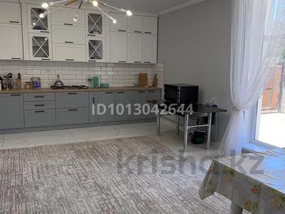 Жеке үй · 6 бөлме · 250 м² · 15 жүзд., Турссынбаева 1 а — Жаңа, бағасы: 21.5 млн ₸ в 