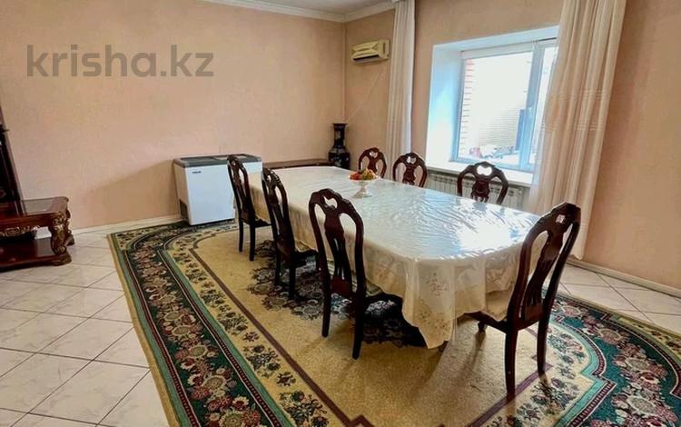 Отдельный дом • 7 комнат • 336 м² • , Жайык за 118 млн 〒 в Астане, Алматы р-н — фото 2