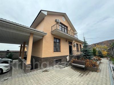 Отдельный дом · 6 комнат · 320 м², мкр Нурлытау (Энергетик) за 2 млн 〒 в Алматы, Бостандыкский р-н