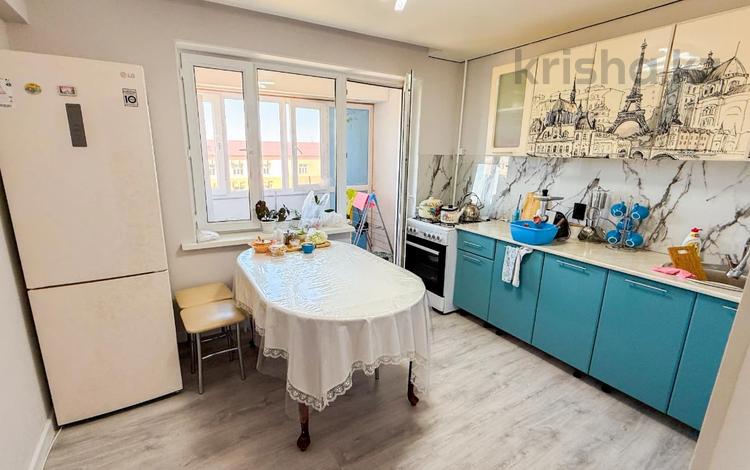 2-бөлмелі пәтер · 64 м² · 4/5 қабат, Жулдыз 33, бағасы: 24 млн ₸ в Талдыкоргане, мкр военный городок Жулдыз — фото 2