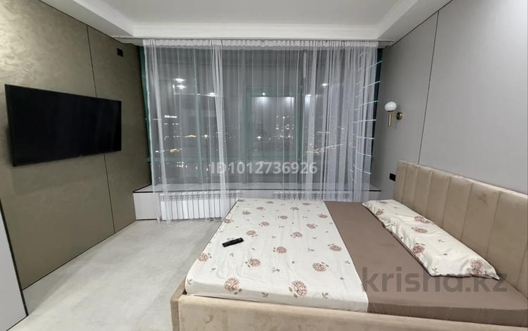 1-бөлмелі пәтер · 50 м² · 10/25 қабат, мкр 11 112в, бағасы: 10 000 ₸ в Актобе — фото 2