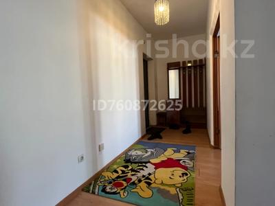 Пәтерлер в Жетысу обл.: 1-бөлмелі пәтер · 46.5 м² · 1/5 қабат, Мкр Болашак, бағасы: 120 000 〒 1-бөлмелі пәтер · 46.5 м² · 1/5 қабат, Мкр Болашак, бағасы: 120 000 〒 в Талдыкоргане, мкр Болашак