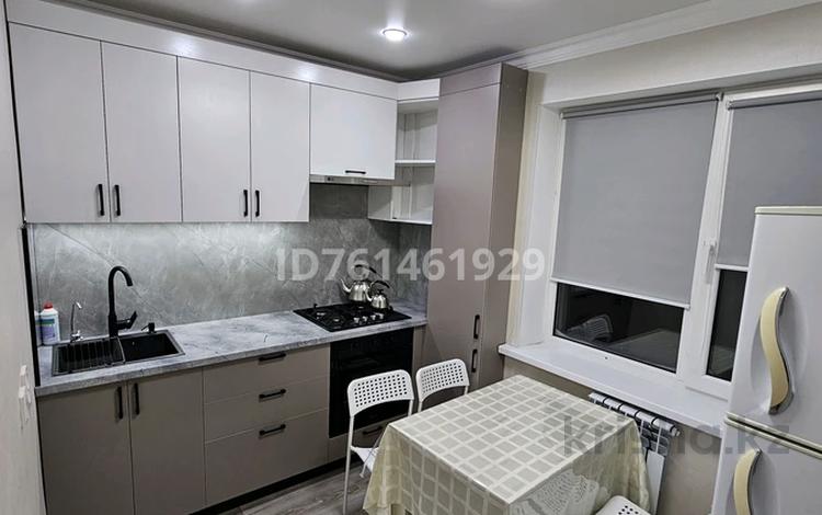 2-комнатная квартира · 40 м² · 5/5 этаж, Старый город, Карасай Батыра 24 — Жанкожа Батыра за 160 000 ₸ в Актобе — фото 2