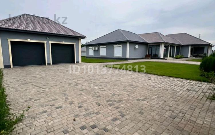 Жеке үй · 7 бөлме · 485 м² · 25 жүзд., Победа Мичурина 20, бағасы: 200 млн ₸ в Уральске — фото 2
