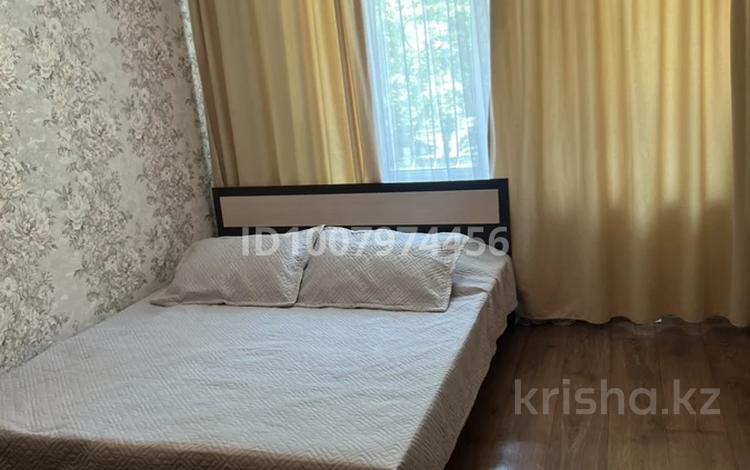 1-комнатная квартира · 36 м² · 2/9 этаж, мкр Новый Город, Мкр Новый Город Нуркена 20 за 10 000 ₸ в Караганде, Казыбек би р-н — фото 2