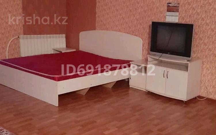 1-бөлмелі пәтер · 40 м² · 3/3 қабат, 7-й микрорайон, Карбышева 101 — Волынова, бағасы: 110 000 ₸ в Костанае — фото 2