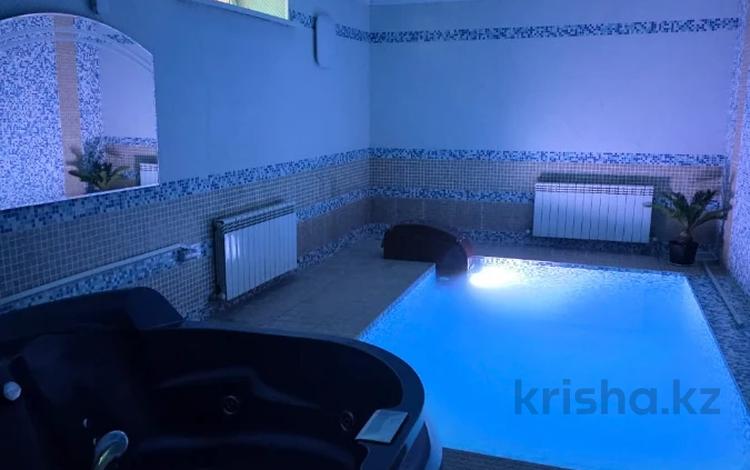 Дом · 8 комнат · 500 м², мкр Алгабас, Мухаметдинова 2 за 160 000 〒 в Алматы, Алатауский р-н — фото 6