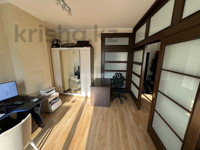 3-комнатная квартира · 92 м² · 6/14 этаж, мкр Самал, Луганского 1 — Достык /Сатпаева за ~ 114.8 млн 〒 в Алматы, Медеуский р-н