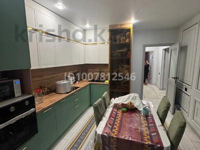 3-комнатная квартира · 80 м² · 4/9 этаж, Е 652 за 45 млн 〒 в Астане, Есильский р-н