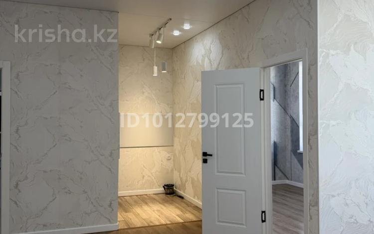 2-комнатная квартира · 43.3 м² · 4/5 этаж, мкр 20-й, Мкр 20-й за 26.5 млн ₸ в Алматы, Алатауский р-н — фото 4