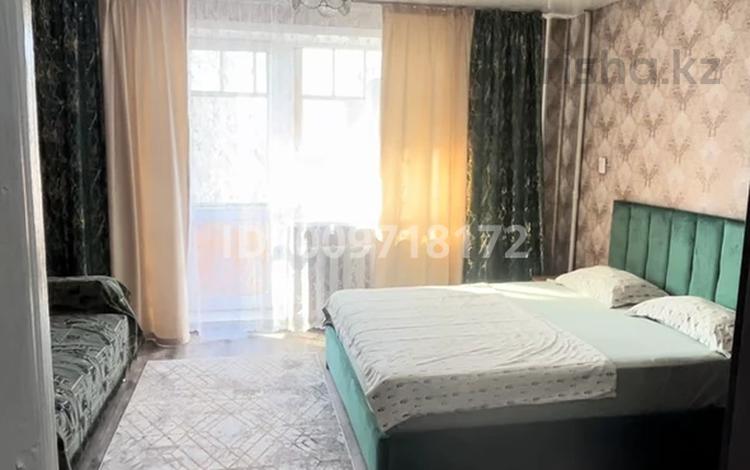 1-бөлмелі пәтер · 40 м² · 5/10 қабат, Валиханова 159, бағасы: 10 000 ₸ в Семее — фото 2