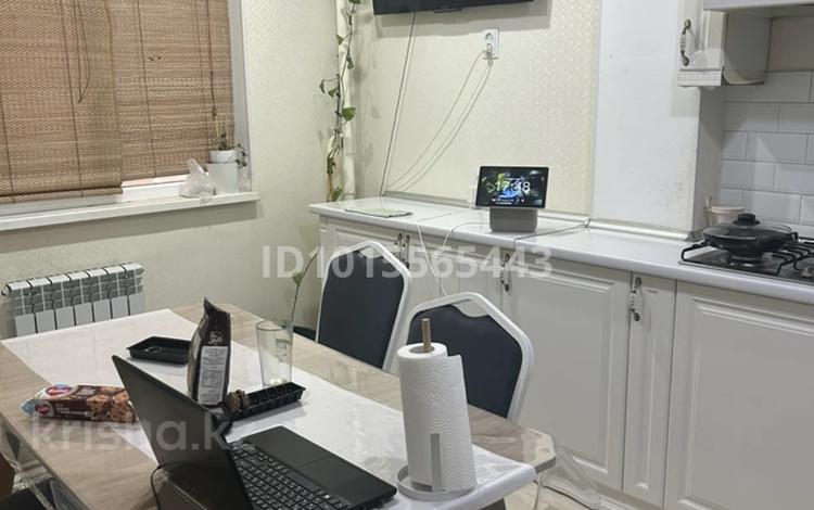 1-комнатная квартира · 46 м² · 3/9 этаж, 19-й мкр, 19-ш/а. 3 за 150 000 ₸ в Актау — фото 2
