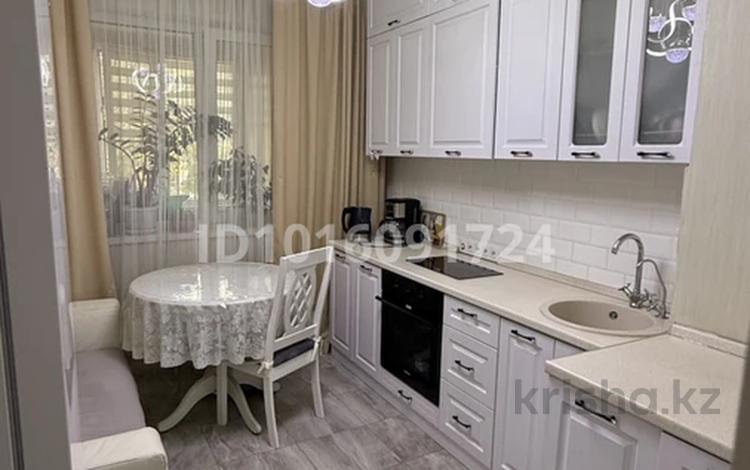 1-комнатная квартира · 32.7 м² · 2/5 этаж, Богенбай батыра 313 — ул Толе би - уг. Розыбакиева за 38.5 млн ₸ в Алматы, Алмалинский р-н — фото 2