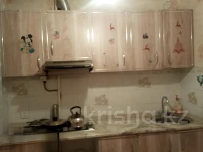 2-бөлмелі пәтер · 44 м² · 4/5 қабат, 30-шағынаудан, Рыскулова 15, бағасы: 15.3 млн ₸ в Караганде, Казыбек би р-н