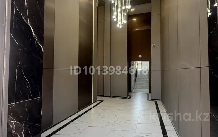 2-бөлмелі пәтер · 70 м² · 4/7 қабат, Маншук Маметовой 44, бағасы: ~ 32.8 млн ₸ в Уральске — фото 2