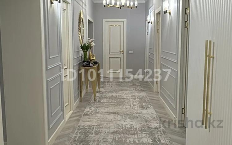 5-бөлмелі пәтер · 181 м² · 1/8 қабат, 29-й мкр 22, бағасы: 75 млн ₸ в Актау — фото 11