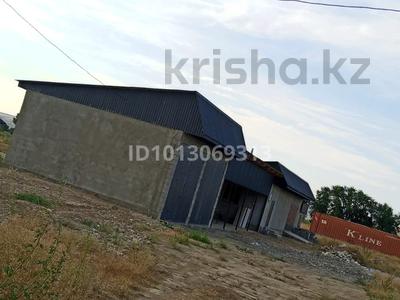 Отдельный дом · 4 комнаты · 120 м² · 1200 сот., Молдагулова 46 в — Азат магазин рядом за 17 млн ₸ в Талдыкоргане, село Ынтымак