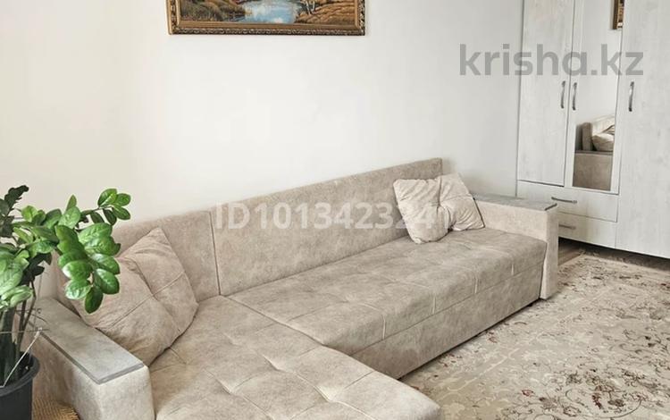 1-комнатная квартира · 40 м² · 2/9 этаж, мкр Береке, Толе-Би 44 за 120 000 ₸ в Атырау — фото 2