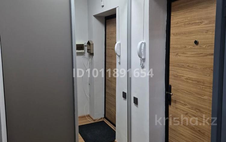 1-комнатная квартира · 46 м² · 2/5 этаж, мкр Нурсат, Назарбекова 208 — Назарбекова - Шанина за 175 000 ₸ в Шымкенте, Каратауский р-н — фото 2
