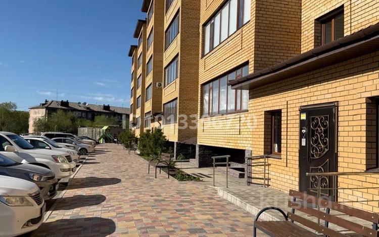 2-комнатная квартира · 79.3 м² · 1/5 этаж, 35-квартал 16 — Гагарина за 36.8 млн ₸ в Семее — фото 2