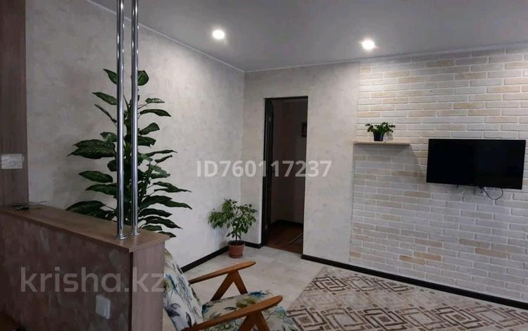 3-комнатная квартира · 50 м² · 2/4 этаж, Найманбаева 153 — Киндервиль за 17 000 ₸ в Семее — фото 2