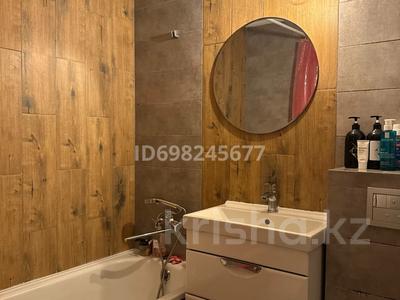 3 бөлме · 100 м² · 2 қабат, Алмагуль 111, бағасы: 100 000 ₸ в Алматы, Бостандыкский р-н