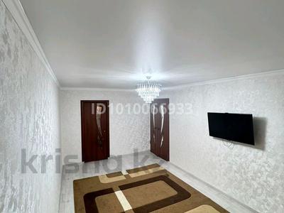 2-комнатная квартира · 49 м² · 5/5 этаж, мкр Мынбулак, Мкрн. Мынбулак 38 — Жібек жолы базары за 11.5 млн 〒 в Таразе