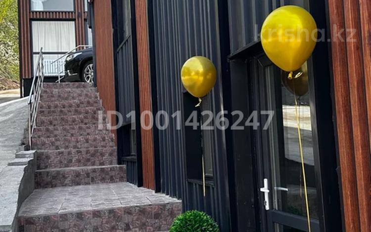 1-комнатная квартира · 22 м² · 2/2 этаж, мкр Каменское плато, Ладушкина за 150 000 〒 в Алматы, Медеуский р-н — фото 2