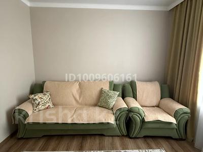 3-комнатная квартира · 60 м² · 3/3 этаж, Абая за 300 000 〒 в Караганде, Казыбек би р-н