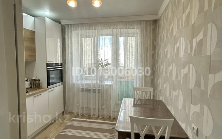 1-бөлмелі пәтер · 48 м² · 3/7 қабат, мкр. Алтын орда 201Г, бағасы: 20 млн ₸ в Актобе — фото 2